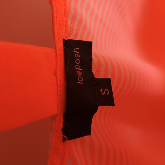 LovPosh. Women's Sherbert Orange Tank Top. Size Small. - Picture 3 of 6